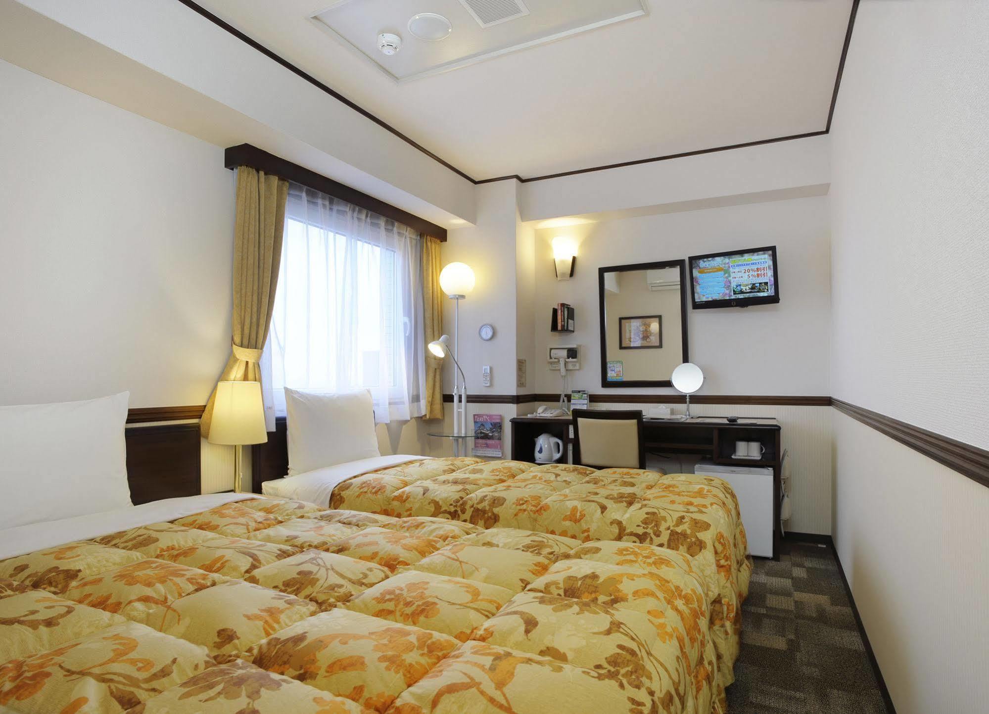 Toyoko Inn Shimonoseki Kaikyo Yume Tower Экстерьер фото