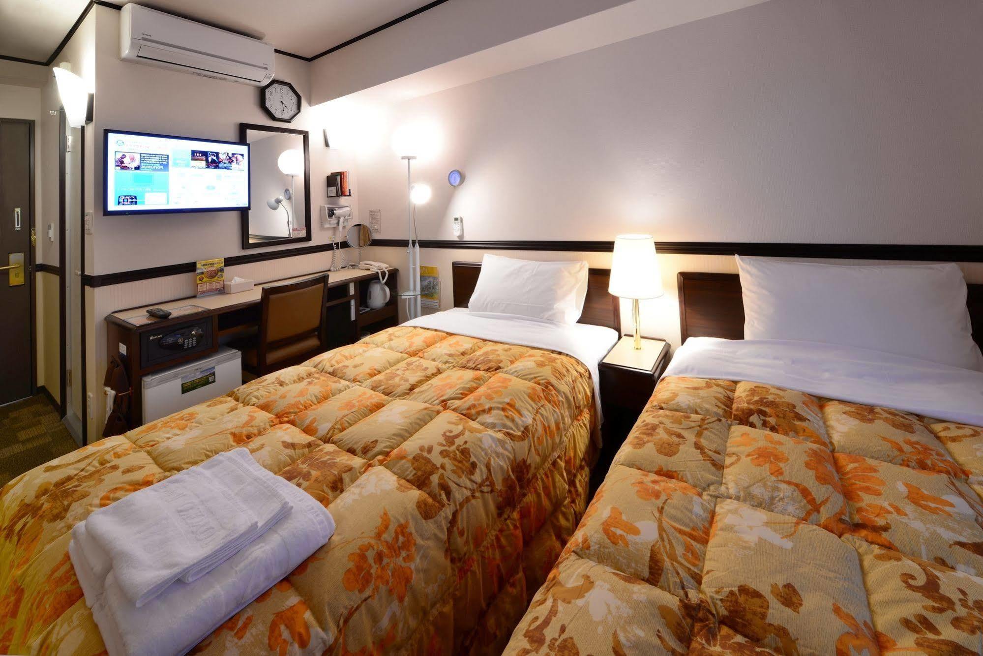 Toyoko Inn Shimonoseki Kaikyo Yume Tower Экстерьер фото