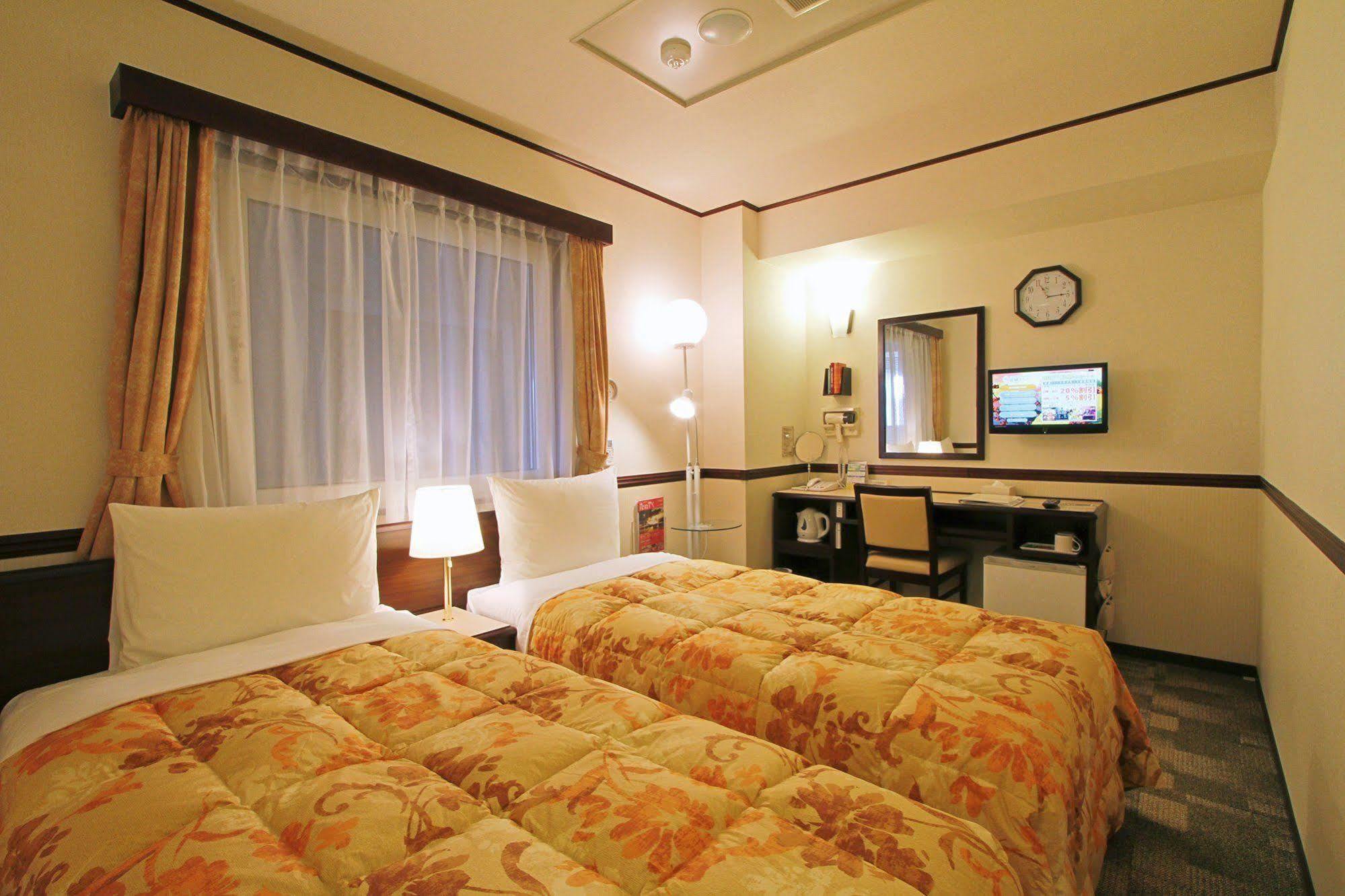 Toyoko Inn Shimonoseki Kaikyo Yume Tower Экстерьер фото